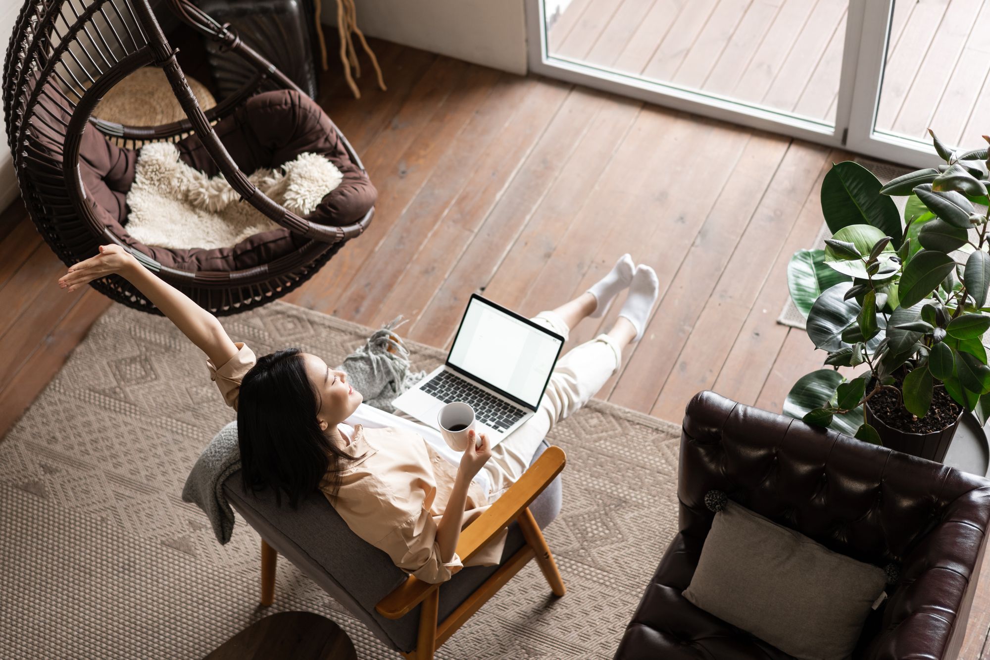 The Benefits of Remote Work: Increased Productivity and Expanded Talent Pools